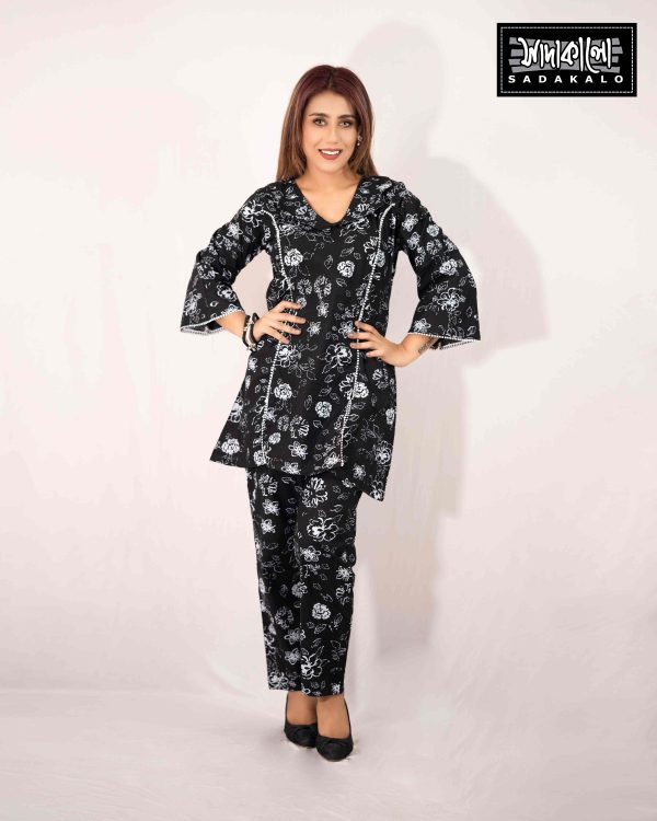 Chic Black Floral Kurta Set – A Stylish and Comfortable Choice - Image 2
