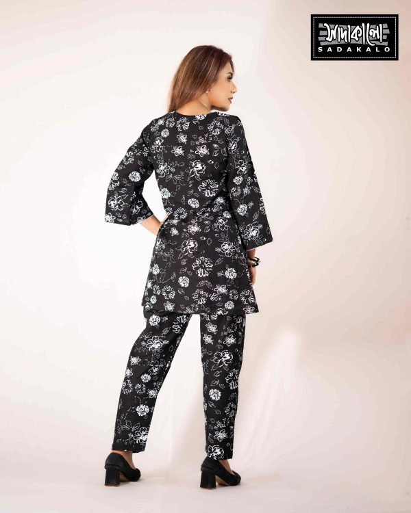 Chic Black Floral Kurta Set – A Stylish and Comfortable Choice - Image 3