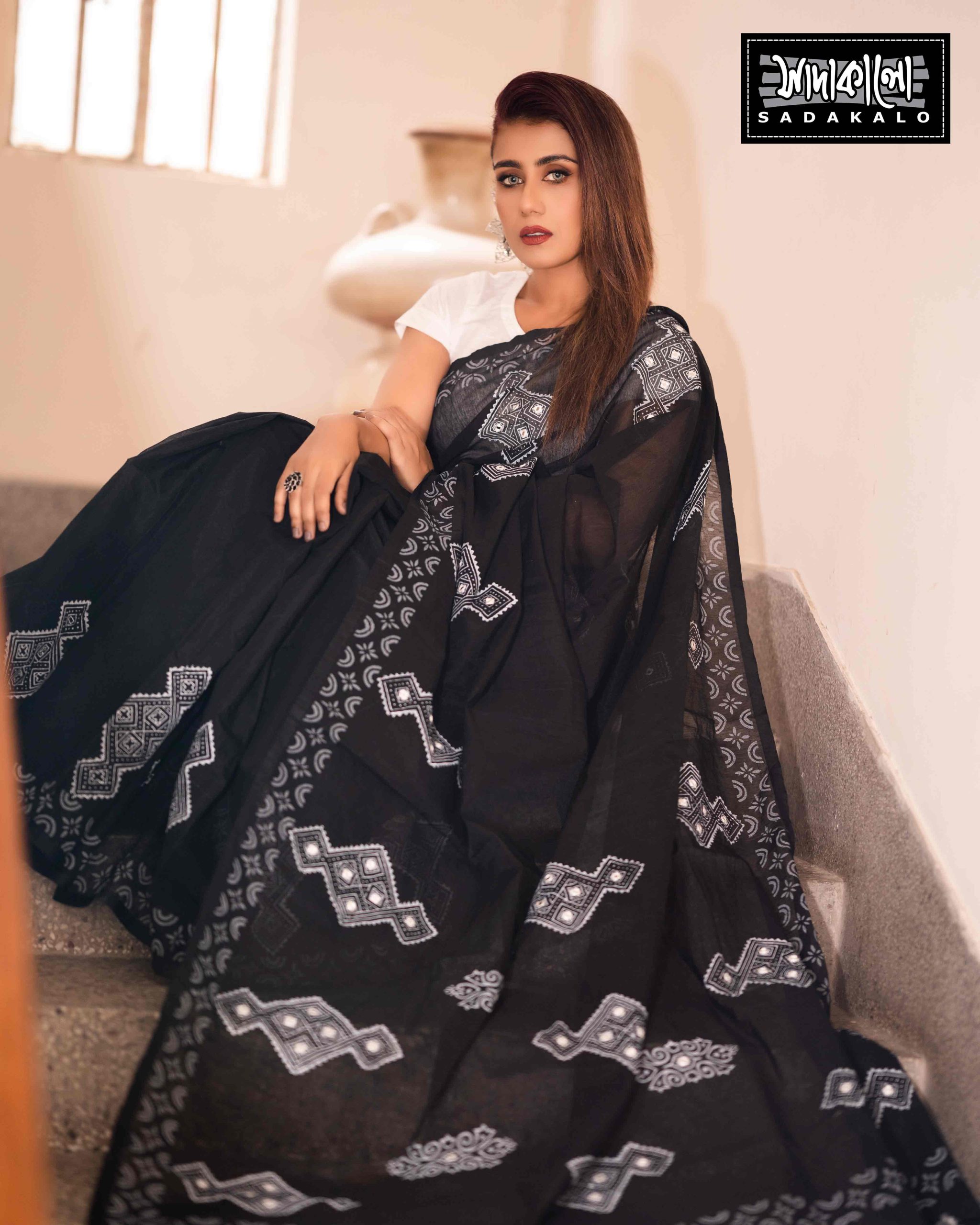 Chic Black Saree with White Geometric Print