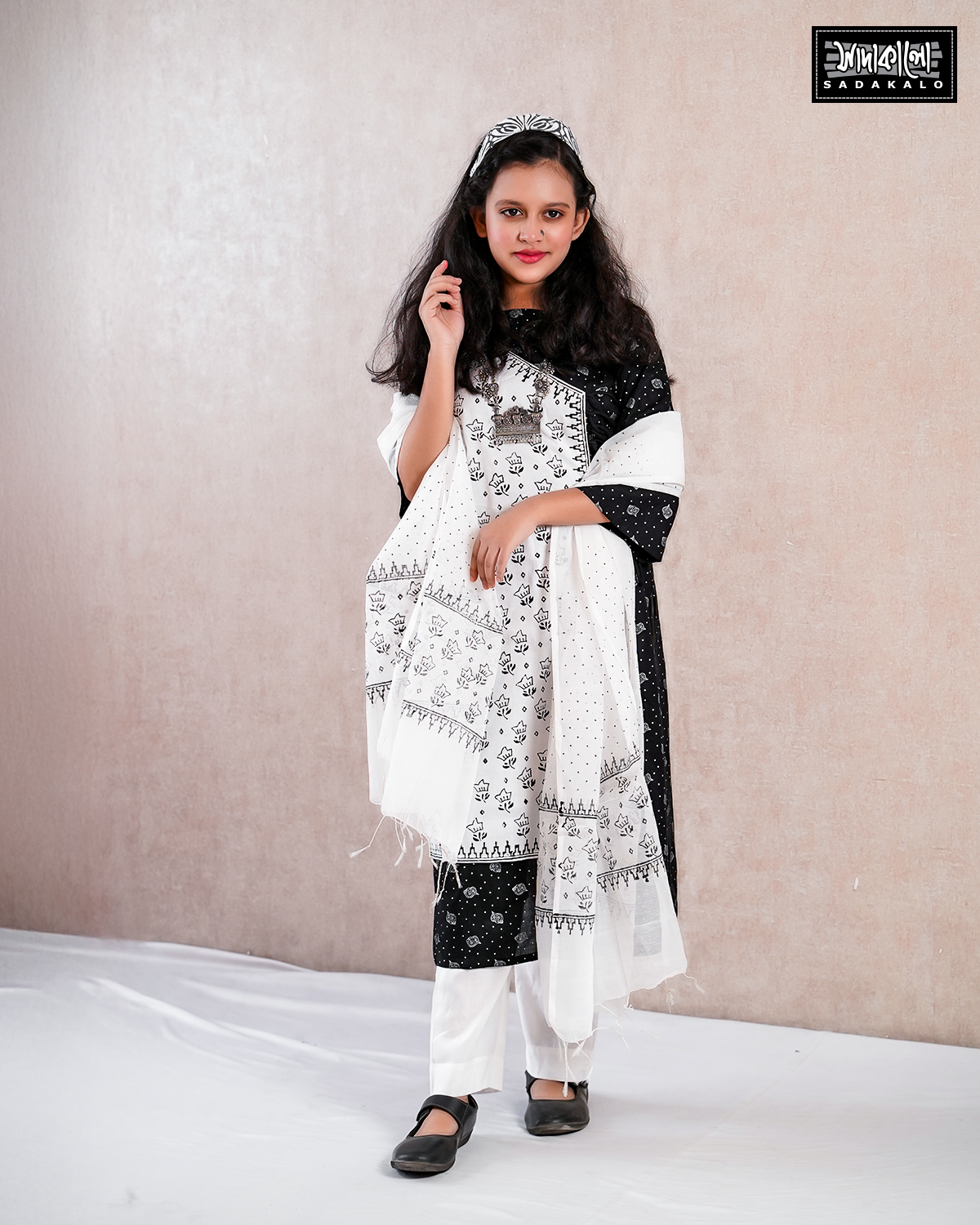 EID Media Screen Cotton Kameez - Image 3