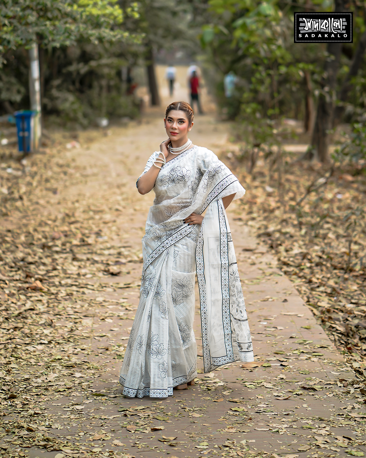 Stylish Screen Printed Half Silk Sharee